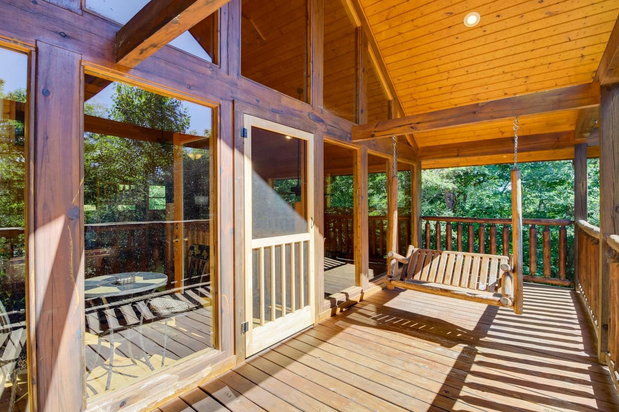 Secluded And Wooded Wears Valley Cabin With Fire Pit! เซอเวียร์วีล ภายนอก รูปภาพ