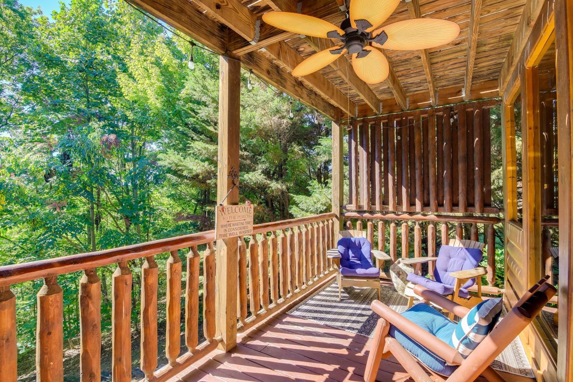 Secluded And Wooded Wears Valley Cabin With Fire Pit! เซอเวียร์วีล ภายนอก รูปภาพ